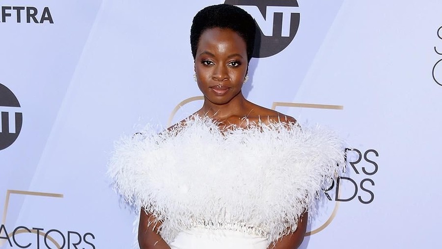 Danai Gurira Lima selebriti berikut ini lahir di tanggal 14 Februari yang juga bertepatan dengan Hari Valentine atau Hari Kasih Sayang. Ada siapa saja?