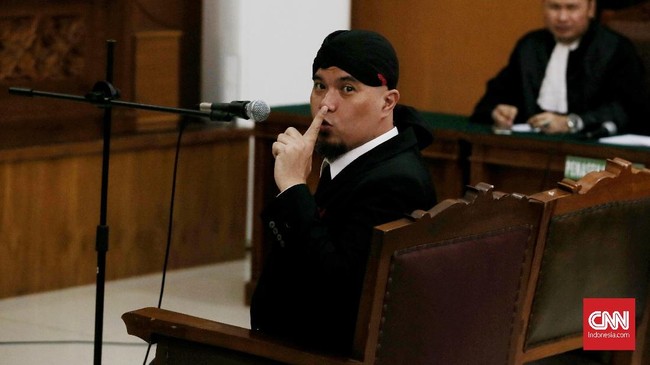 Berdasarkan KUHAP, Pengadilan Tinggi memiliki waktu 3 (tiga) hari pascamemori banding diterima pengadilan negeri.