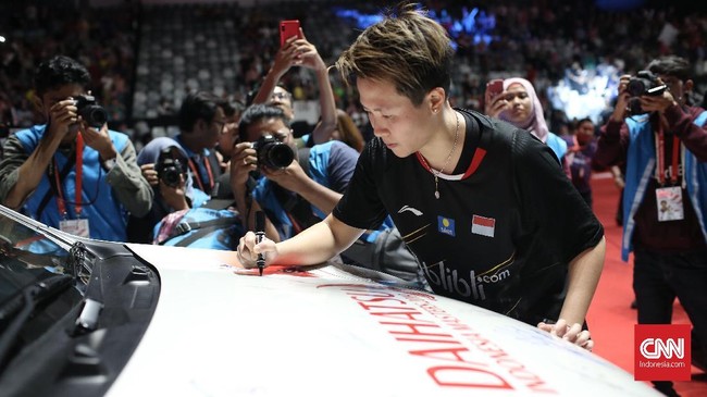 FOTO: Aksi Terakhir Liliyana Natsir di Lapangan Bulutangkis