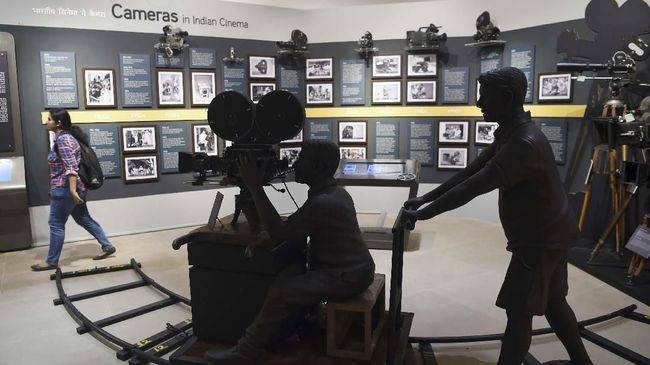 India menghentikan sementara seluruh produksi film serta serial televisi mulai 19-31 Maret untuk menekan penyebaran virus corona.