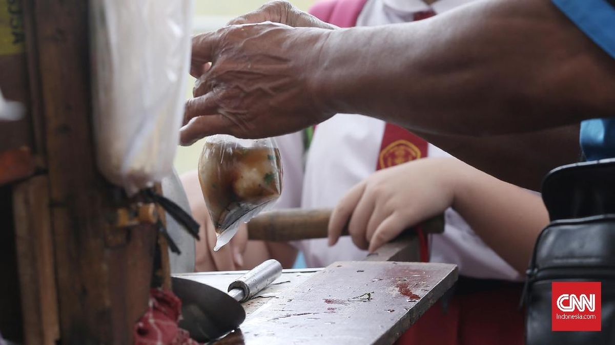 Diduga Tak Diizinkan Nikah, 2 Siswa SD di Lombok Mogok Sekolah