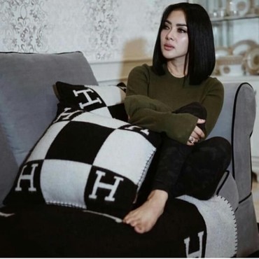 Syahrini Segera Nikah, 5 Artis Ini Betah Jomblo di Usia 30-an