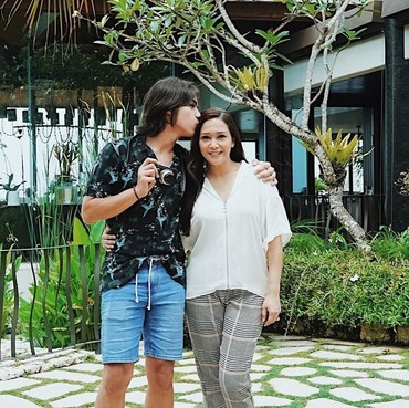 Lima Artis Ini Laksanakan Ibadah Puasa di Luar Negeri