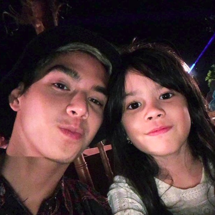 <p>Safeea juga sering lho diajak selfie sama Al. Kompak ya, Bun? (Foto: Instagram @alghazali7)</p>
