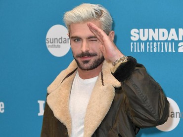 img-title Perasaan Zac Efron Dipilih Mendiang Matthew Perry Bintangi Film Biografi