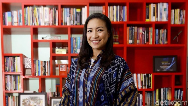 Rahayu Saraswati atau Sara Djojohadikusumo Rahayu Saraswati atau Sara Djojohadikusumo menjalani sesi foto di kantor detikcom