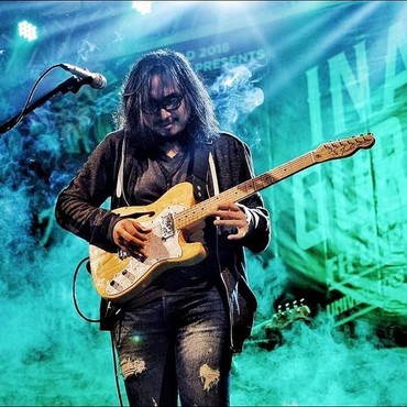 Lirik Lagu Pencerita - Adhitia Sofyan