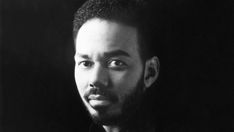 Penyanyi sekaligus penulis lagu James Ingram meninggal dunia di usia 66 tahun.