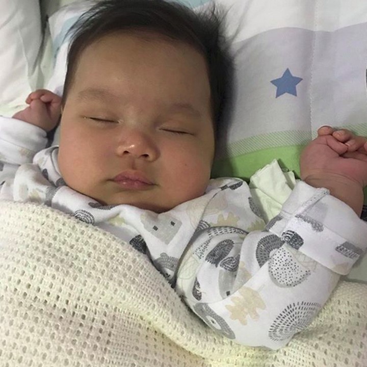 <p>Nyenyak banget nih tidurnya Geva, tenang melihatnya. (Foto: Instagram @sammysimorangkir)</p>