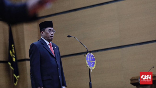 Menteri Perhubungan Budi Karya Sumadi mengatakan LRT akan terhubung dengan Stasiun Manggarai.