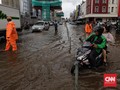 Banjir di Jaktim, Jalan Dewi Sartika Arah Kalibata Macet