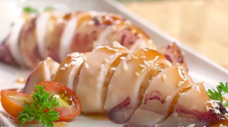Bunda, yuk coba olah resep Ikameshi. Ini merupakan makanan khas Jepang dan mudah cara buatnya.