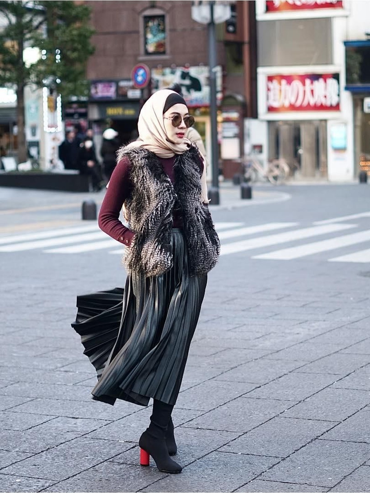 Rabu &lpar;30&sol;1&rpar;&comma; penyanyi cantik&comma; Indah Dewi Pertiwi&comma; memasuki usia ke 27 tahun&period; Berikut Insertlive rangkum enam pesona dari perempuan yang akrab disapa IDP itu&period;