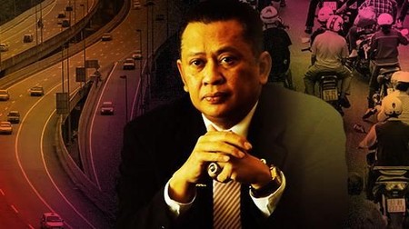 Motor 'Nyelonong' Masuk Tol