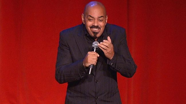James Ingram Meninggal Dunia, Musisi RnB Berduka Musisi RnB James Ingram meninggal dunia dalam usia 66 tahun. Penyebab kematiannya tidak diungkapkan.