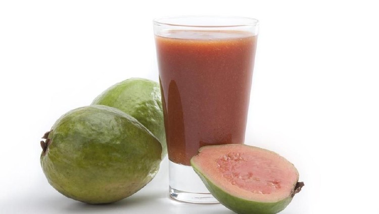 Bunda pasti pernah dengar kan, jambu biji katanya dapat membantu mengatasi Demam Berdarah, Benar nggak tuh? Simak ulasan lengkapnya!