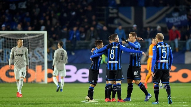 Empat klub: Atalanta, Inter Milan, AC Milan, dan AS Roma memperebutkan dua tiket terakhir ke Liga Champions musim depan pada pertandingan terakhir Liga Italia.