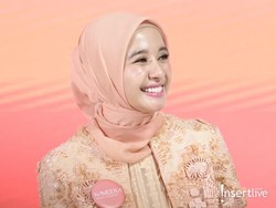 Lima Inspirasi Hijab Artis yang Super Modis!
