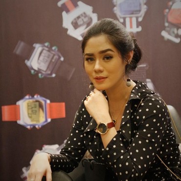 Terpopuler: Sebab Saphira Indah Meninggal Hingga Jennie Galau