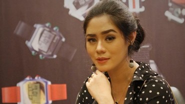 img-title Terpopuler: Sebab Saphira Indah Meninggal Hingga Jennie Galau