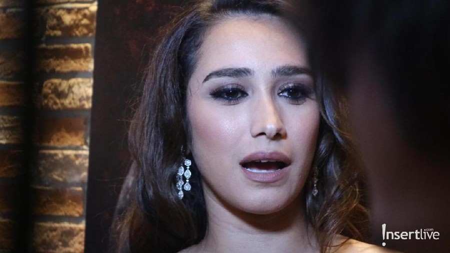 Alexandra Gottardo bercerai diam-diam. Apa penyebab perceraiannya?
