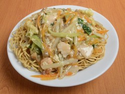 Menu Harian Ramadan 21: I Fu Mie dan Sayap Ayam Goreng Daun Jeruk yang Sedap