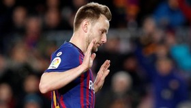 Rakitic Tak Akan Tinggalkan Barcelona di Akhir Musim