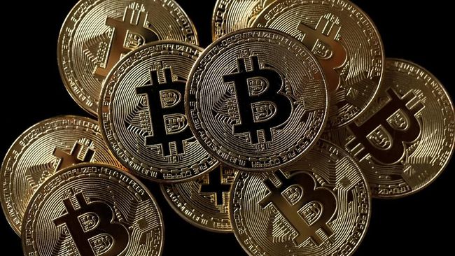 Aturan Bappebti soal Bitcoin Dinilai Beri Kepastian Pasar Penerbitan aturan Bappebti mengenai transaksi mata uang virtual seperti Bitcoin dinilai telah memberi kepastian kepada pasar transaksi keuangan digital.