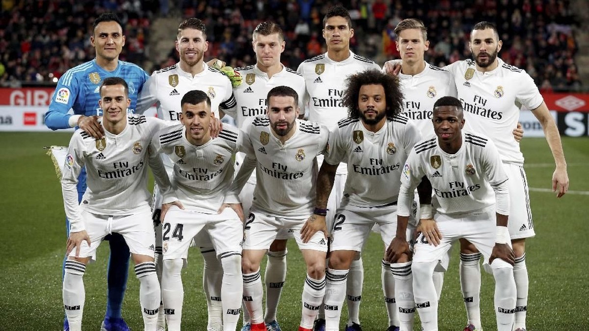 FOTO: Benzema Dua Gol, Real Madrid ke Semifinal Copa Del Rey