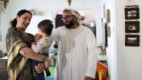 FOTO: Keharmonisan Pasangan Beda Agama di Dubai