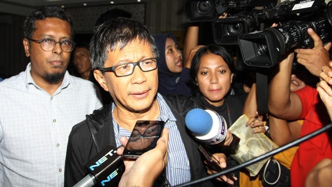 Konser solidaritas untuk Ahmad Dhani bertajuk "Dewa 2019 All Star" rencananya akan dihadiri oleh tokoh politik, seperti Sandiaga Uno dan Neno Warisman.