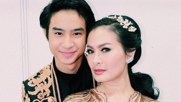 img-title Alasan Iis Dahlia Beri Uang Jajan Rp10 Juta Per Bulan untuk Devano
