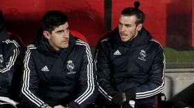 Courtois Kritik Bale Tak Bisa Berbaur Gaya Hidup Madrid