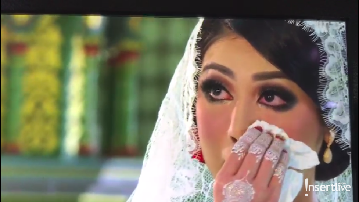 Resmi menjadi pasangan suami-istri&comma; berikut beberapa momen bahagia dari pernikahan Ariska Putri dan Tengku Ryan&period;