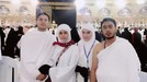 Umrah, Intip 6 Foto Romantis Rifky Balweel & Biby Alraen Rifky Balweel dan Biby Alrean diketahui tengah menjalankan ibadah umrah. Kepergian pasangan ini bertepatan dengan momen ulang tahun pernikahan yang pertama.