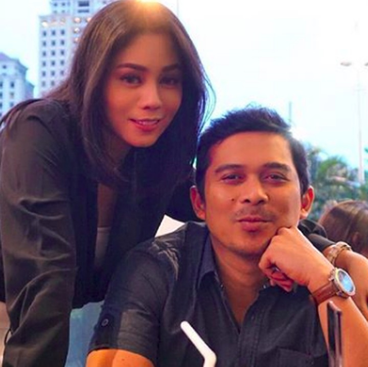 <p>Kalau dilihat dari semua foto yang diunggah, keduanya terlihat romantis dan mesra. (Foto: Instagram @saphira_indah)</p>