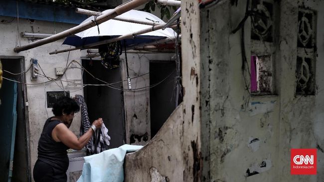 Jumlah Penduduk Miskin RI Maret 2019 Turun Jadi 25,14 Juta BPS mencatat penduduk miskin Indonesia pada Maret 2019 sebesar 25,14 juta penduduk, turun 810 ribu penduduk dibanding periode yang sama tahun sebelumnya.