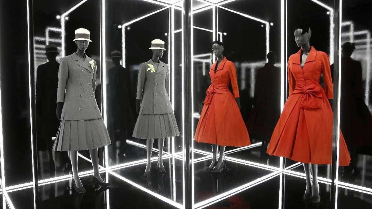 FOTO:  Rajutan Mimpi Christian Dior untuk Fesyen