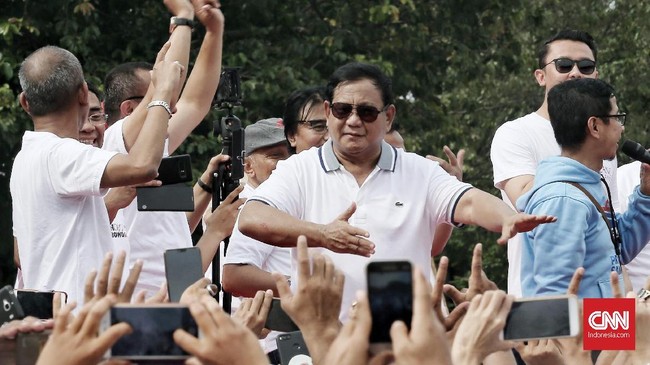 Secara nasional elektabilitas Jokowi-Ma'ruf masih unggul dari Prabowo-Sandi. Namun di Sumatera, Prabowo-Sandi saat ini bisa mengungguli Jokowi-Ma'ruf.