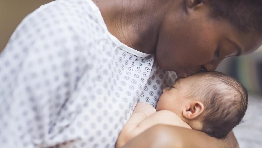 Bertaruh Nyawa, Ibu Hamil Ektopik Pertahankan Bayi hingga Bisa Melahirkan