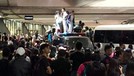 Girlband K-pop BLACKPINK baru saja tiba di Manila&comma; Filipina&comma; pada Jumat &lpar;1&sol;2&rpar;&period; Saat tiba di bandara&comma; sempat terjadi kericuhan oleh fans BLACKPINK&period;