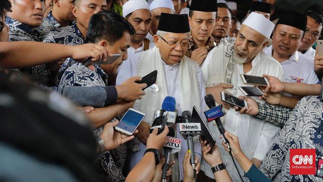Di hadapan peserta Istighosah Bersama Warga Nahdliyyin, Ma'ruf Amin menyebut Presiden Jokowi punya banyak bukti telah membangun Indonesia.