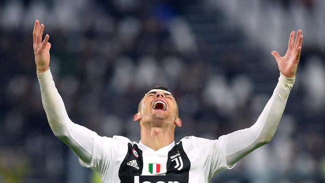 Cristiano Ronaldo mencetak dua gol namun Juventus harus puas bermain imbang melawan Parma dalam laga Liga Italia.