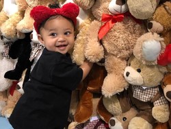 Genap 1 Tahun, 6 Potret Stromi Webster yang Bikin Gemas