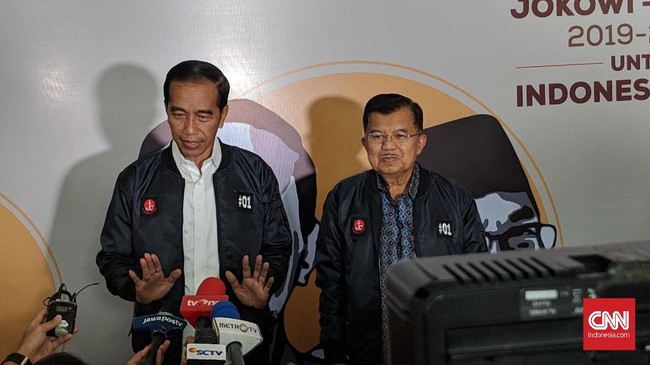 TKN Jokowi-Ma'ruf menilai capres petahana perlu memberikan edukasi, dan klarifikasi terhadap isu-isu hoaks yang menyerangnya.