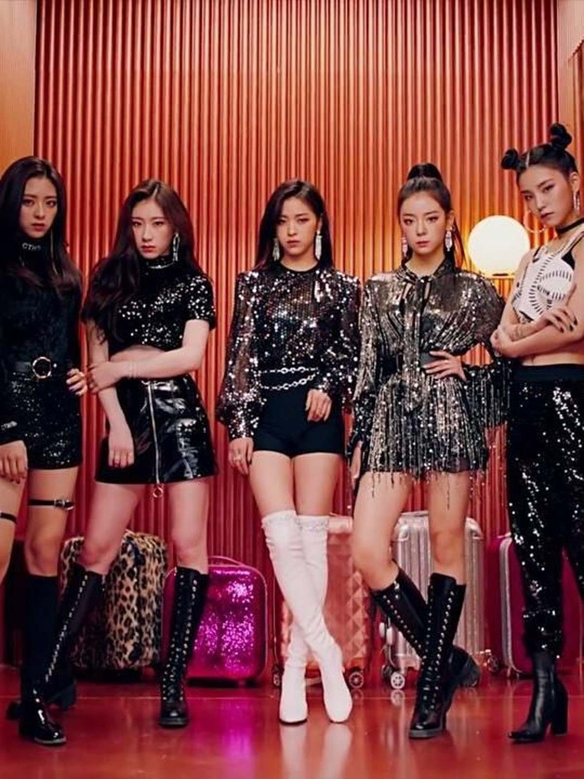 Dilansir dari Soompi&comma; berikut daftar nama idol K-Pop yang akan debut dan comeback di bulan Februari ini&period; Mana yang Insertizen paling tunggu-tunggu&quest;