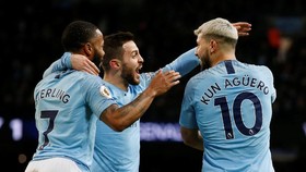 FOTO: Hattrick Aguero Bawa Manchester City Bungkam Arsenal