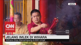 Jelang Imlek di Wihara