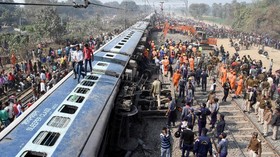 Kereta Tergelincir di India, Tujuh Orang Tewas