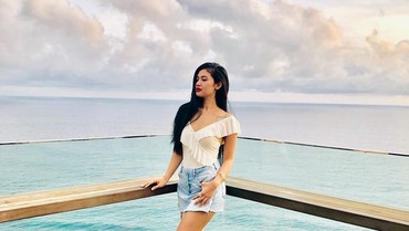 img-title Terseret Prostitusi Online, Della Perez: Dapat Surat Cinta